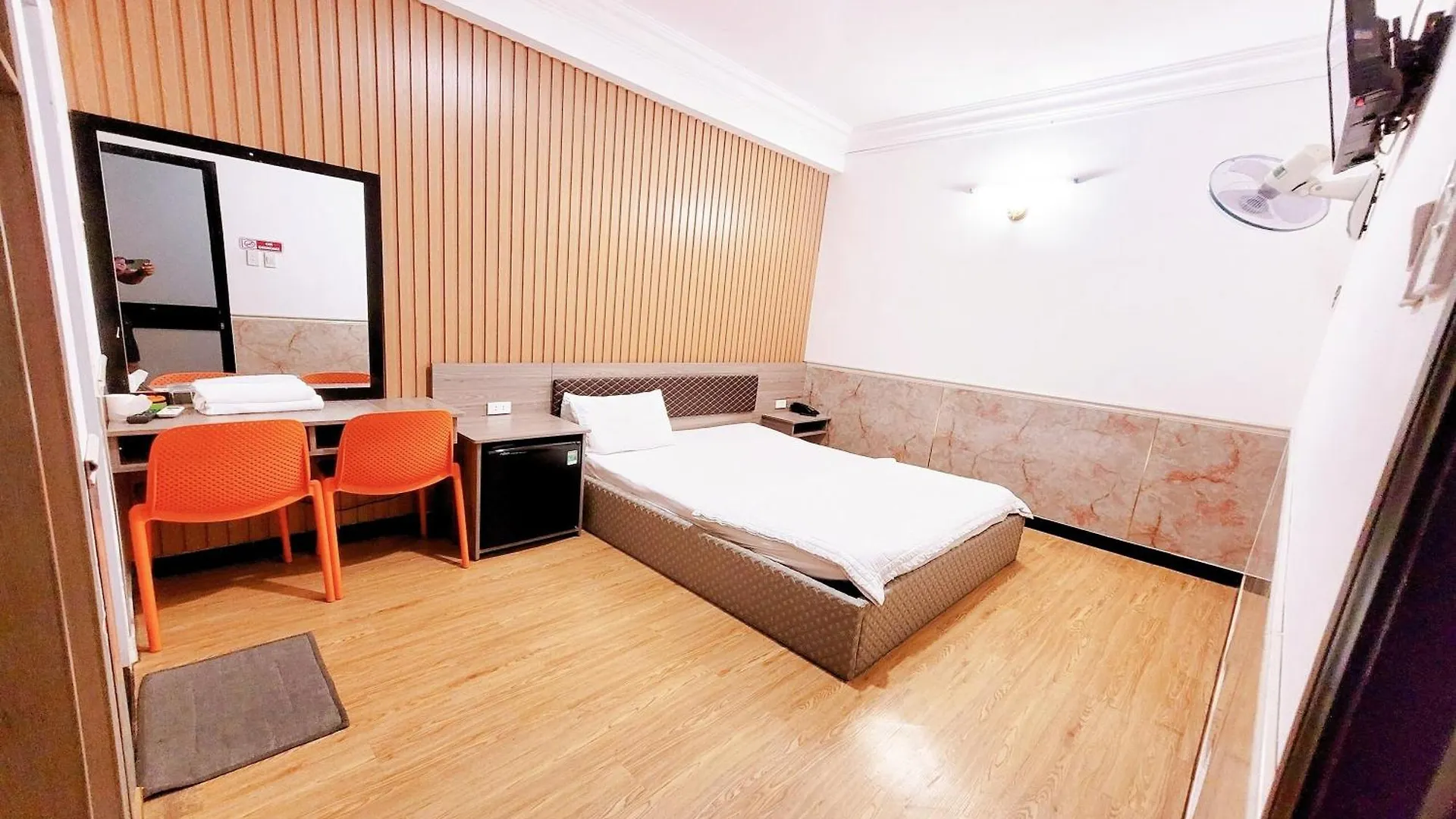 Hoang Nam Hotel Ho Chi Minh City